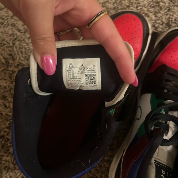 Air Jordan Mid In Box - Picture 3 of 3